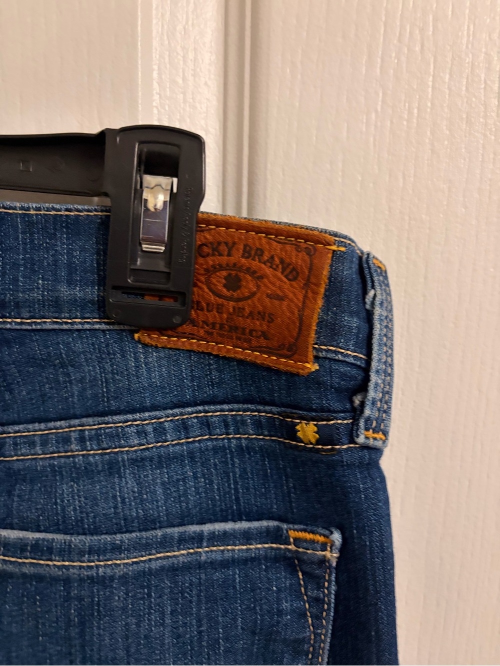 Lucky Brand Sofia Skinny Jeans - Picture 6 of 6